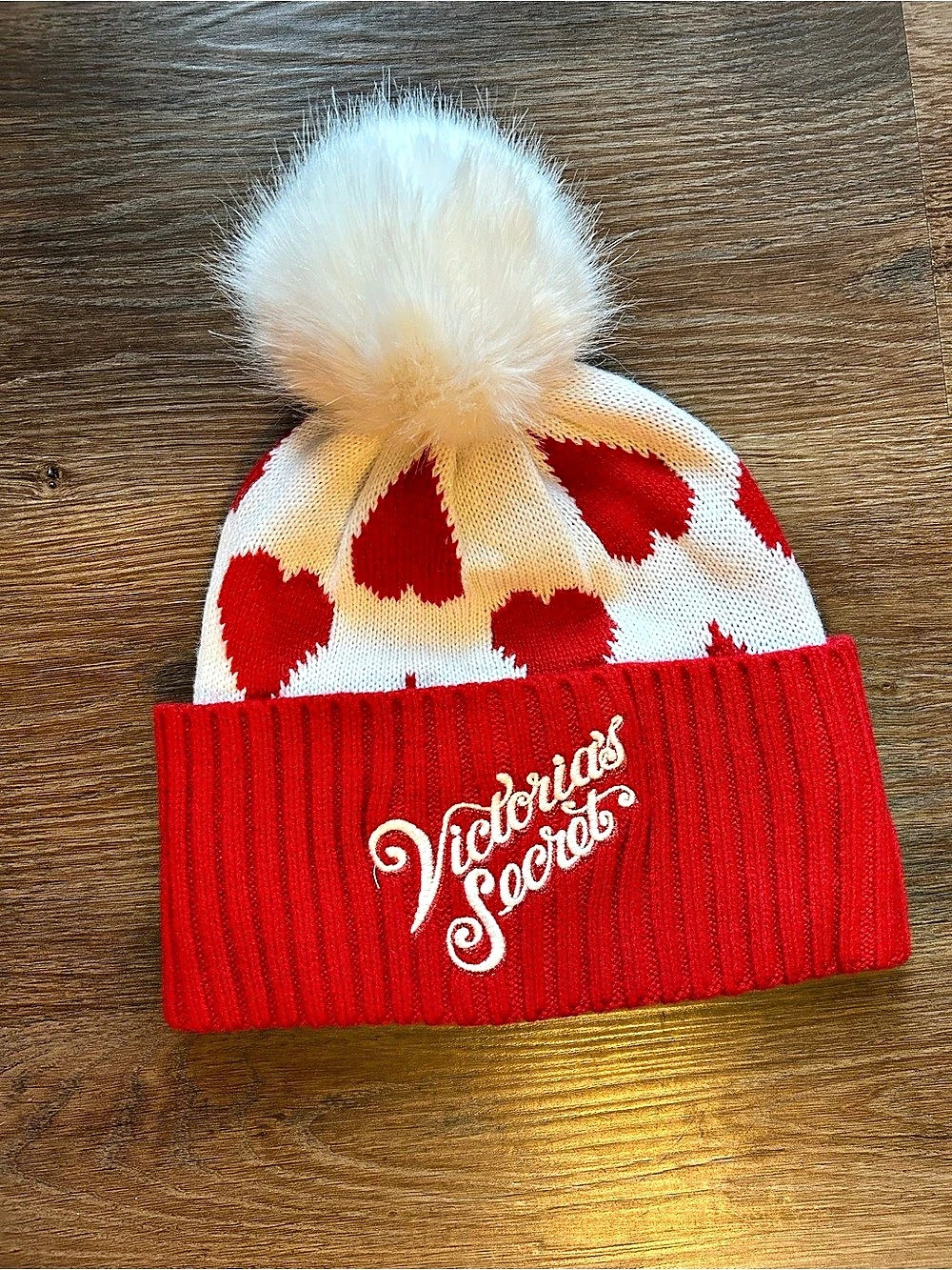 Victoria's Secret Jacquard Pom-Pom Knit Beanie Hat Red & White Hearts